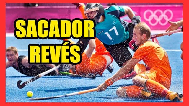 Penalty corner en hockey hierba: pinche revés sacadora